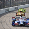 #26 佐藤琢磨は苦しいレース展開で16位。