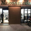 今回は初のバイク用物件ということで、モトーリモーダとのコラボ御レーションだ。保管ではなくバイクを愛でる場所に!（初のライダーズ物件を手掛けるガレントに意気込みを聞く。）