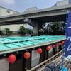 停泊中の屋形船で食べるワンコインランチはいかが？（京浜急行神奈川新町駅近くの定食たちばな）