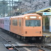 3両編成（一部2両編成）で運行されている、四日市あすなろう鉄道の列車。車両基地である内部車庫には14両が在籍する。