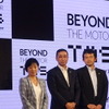 自工会　西川廣人会長（中央）と星野朝子モーターショー特別委員長（左）