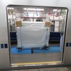 ドアが開くと車内にホームドアの姿が。