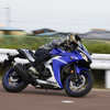 ヤマハ YZF-R25/ABS