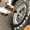 【トヨタF1】東京渋谷でタイヤ交換