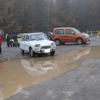 水溜りに映るアミ８とカングービボップ!!大雨にもかかわらず新旧フランス車が車山高原に大集合！第31回フレンチブルーミーティング開催!!