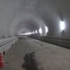 2019年度下期の開業が予定されている相鉄・JR直通線の西谷トンネル（2016年12月撮影）。相鉄とJRの相互直通運転が始まると、改札内の空間が一体化した他社線が大幅に増える。