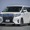 トヨタ・アルファードG（2015年）