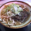 讃岐うどんとは別種の魅力がある。肉は桜肉のしぐれ煮。