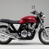 ホンダ CB1100 EX（キャンディークロモスフィアレッド）