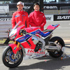 高橋巧選手（Team HRC）と宇川徹監督