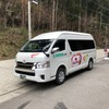 実証実験車はワゴン車