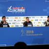 左から2位のマイケル・グーリアン、優勝のマット・ホール、3位のマルティン・ソンカ