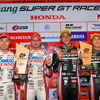 タイ戦を制した4人、左からGT500の可夢偉、コバライネン、GT300の平中、安田。