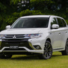 三菱アウトランダーPHEV（2017年）