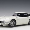 オートアート「トヨタ2000GT」