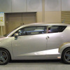 【東京ショー2001出品車】「構造をデザインした」ホンダ『BULLDOG』