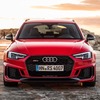 アウディ RS4アバント