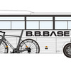 B.B.BASEと同じラッピングを施した専用バス