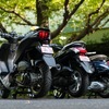 話題の125cc（原2）スクーター。手前がプジョー スピードファイト