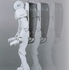 ホンダの人間型ロボット『P3』があなたの街にやってくる! ……歩いて?