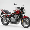 ホンダ CB400 SUPER FOUR に新設計エンジンを搭載