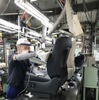 シート専門メーカー、タチエスのシート作りに密着。工場を取材した