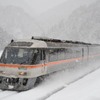 11月21日から富山までの運行が再開される高山本線の特急『（ワイドビュー）ひだ』。同時にグリーン車のみで提供していた車内Wi-Fiが普通車にも拡大される。