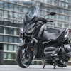 ヤマハの大型スクーター、XMAX に上質な「アイアンマックス」…EICMA 2018