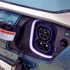 EVコナ・エレクトリック（参考出品）。車両側インレットは欧州のCombined Charging System（CCS）を搭載していた。