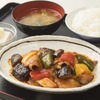 八潮PA 野菜たっぷり！ 本格旨辛炒め定食