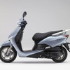ホンダ リード 新型を市場投入　低燃費の通勤用スクーター