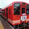 日本郵便による客貨混載輸送が実施されることになった明知鉄道の気動車。