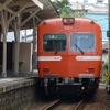 岳南電車の7000形電車。令和元年5月1日には夜景電車が臨時運行される。