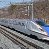 2019年3月のダイヤ改正から上越新幹線にも投入されたE7系。2022年度末には全列車が同系に統一され、最高275km/hへの速度向上も図られる。