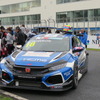 TCRジャパンのサタデー・シリーズ第1戦を制したのは、シビックに乗るM.ホーソン。