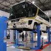 株式会社アイペックが紹介するイタリア・ラバリオリ社製の移動式大型車用リフト。