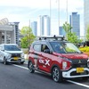 ささしまライブ24地区を走る三菱 eKクロスのキャラバン隊