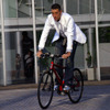 試乗して真価が分かるシブい高級感…パナソニック チタン 自転車