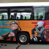 7月19日から走り出した「NARUTO×BORUTO 高速バス」（2台設定）(C) 岸本斉史 スコット／集英社・テレビ東京・ぴえろ