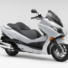 ホンダ フォルツァ にエントリーグレードXを追加