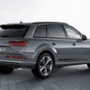 アウディ Q7 アーバンブラック