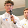 DTM ホッケンハイムの会場で行われたフォーミュラEのイベント。ヒンドラのマシンとドライバーが発表された