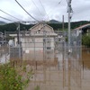 冠水したしなの鉄道北しなの線の豊野変電所。