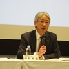 決算を発表するスバルの中村知美社長