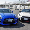 日産 GT-R 2020年モデル（左）とGT-R NISMO 2020年モデル（右）