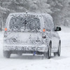 VW キャディ 次期型（スクープ写真）