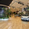 新型フィット展示