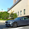 BMW 523d M Sport。大阪のリーガロイヤルホテルにて。