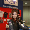 【東京モーターサイクルショー08】コンパニオン写真蔵…トライアンフ