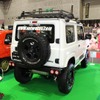 オートルビーズが製作したGood old jimny。クラシック22スタイルグリルや22用のルーフキャリアを現行ジムニーに装着。